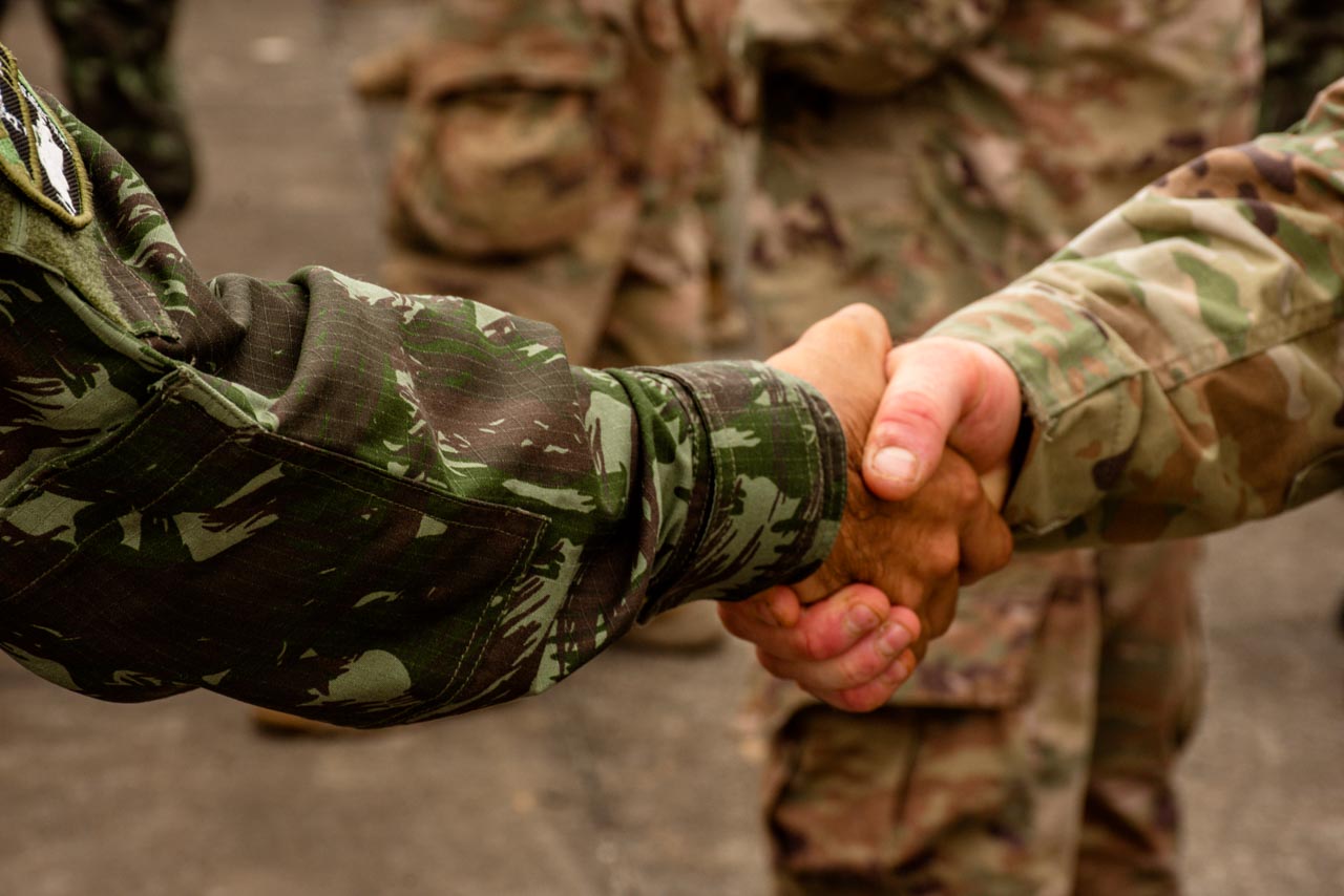 Exército Brasileiro e Exército dos Estados Unidos dão início ao exercício  militar CORE 21 - DefesaNet