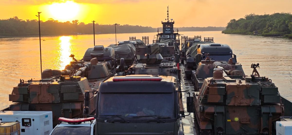 OperacaoATLAS_Transporte-fluvial-de-blindados-da-5aBda-2.jpg