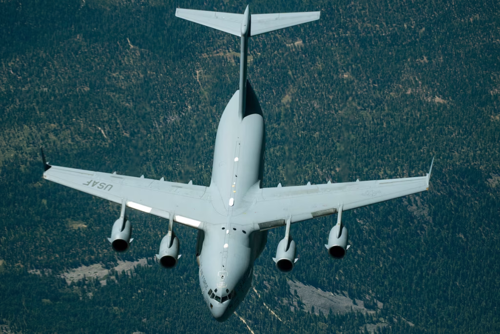 Boeing vai modernizar frota de cargueiros C-17 Globemaster III dos EUA. Foto: USAF/Divulgação.