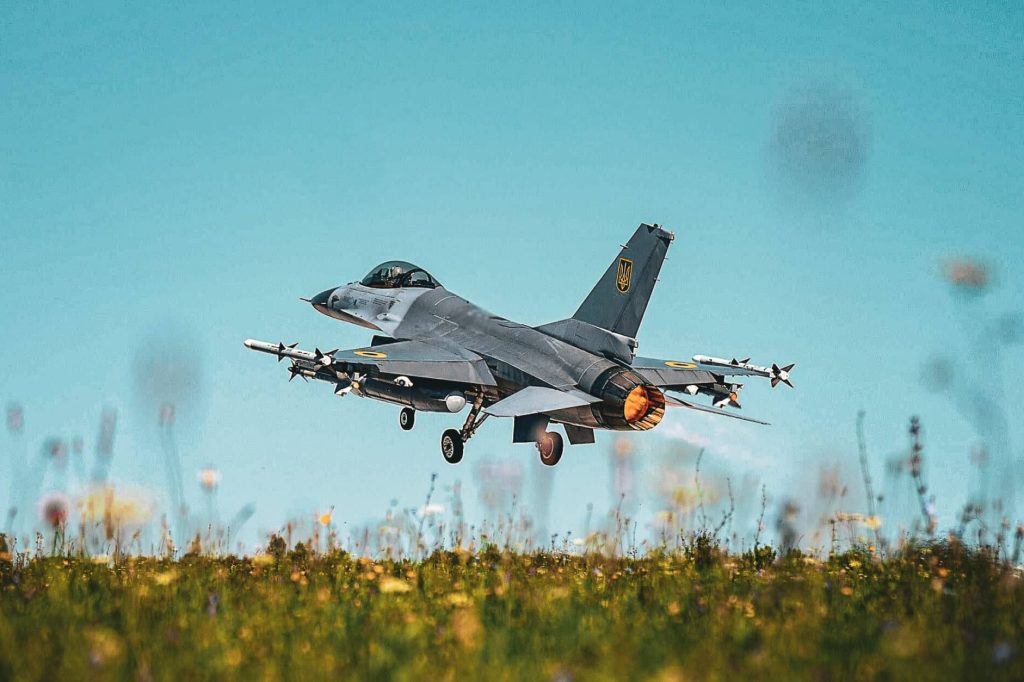 Ucrânia recebeu caças F-16 Fighting Falcon da Holanda, Noruega e Dinamarca. Foto: Força Aérea Ucraniana.