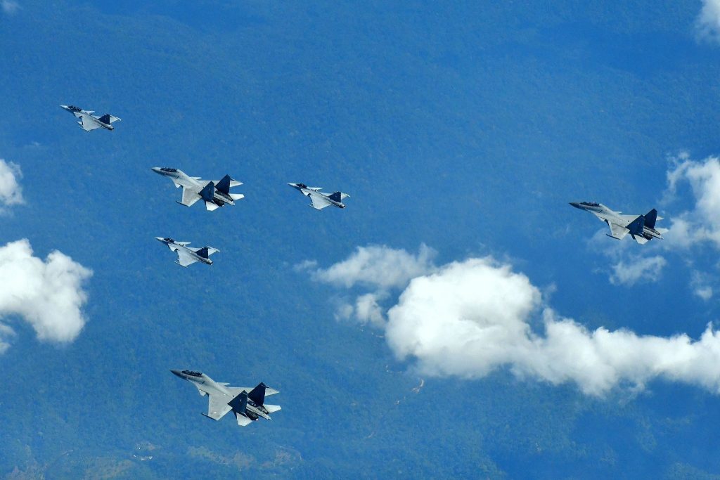 Exercício com as forças aéreas da Índia e Tailândia vai reúne caças Su-30 e Gripen. Foto: IAF/Divulgação.