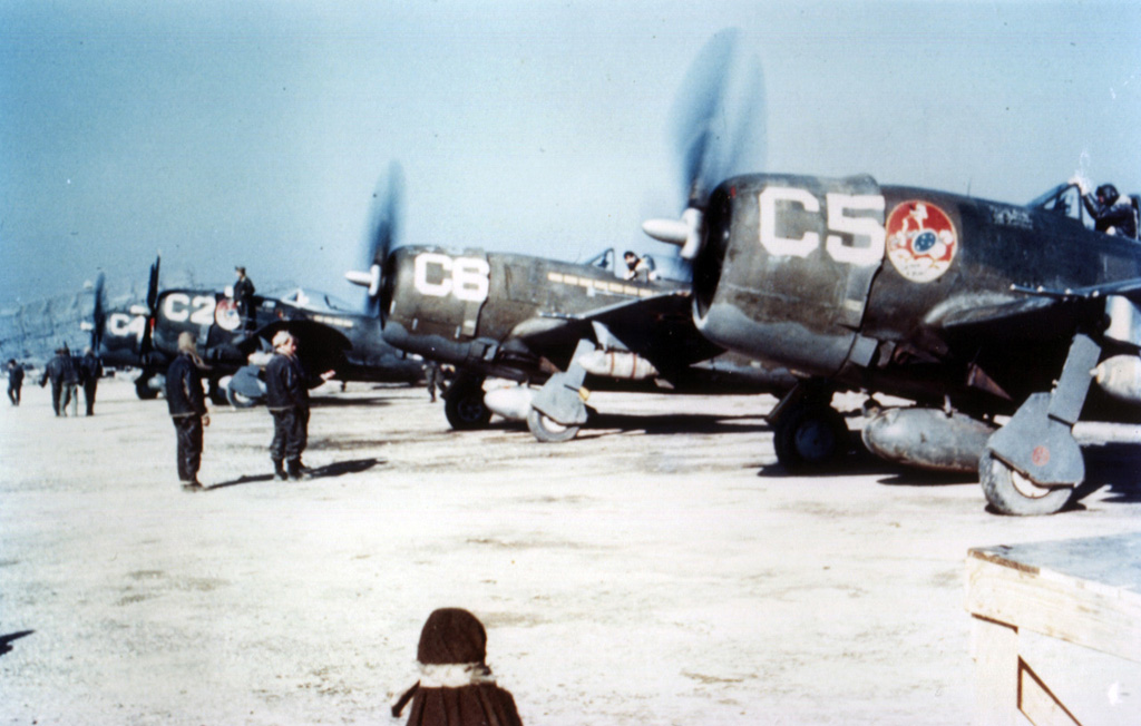 P-47-C5-AZUL-LIMA-MENDES-FAB.jpg
