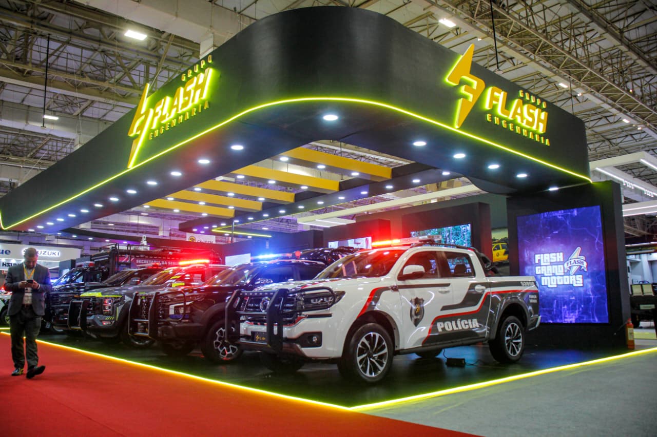 Flash Engenharia participou da LAAD 2026 com um dos maiores estandes da feira (Gabriel Centeno/Tecnologia & Defesa)