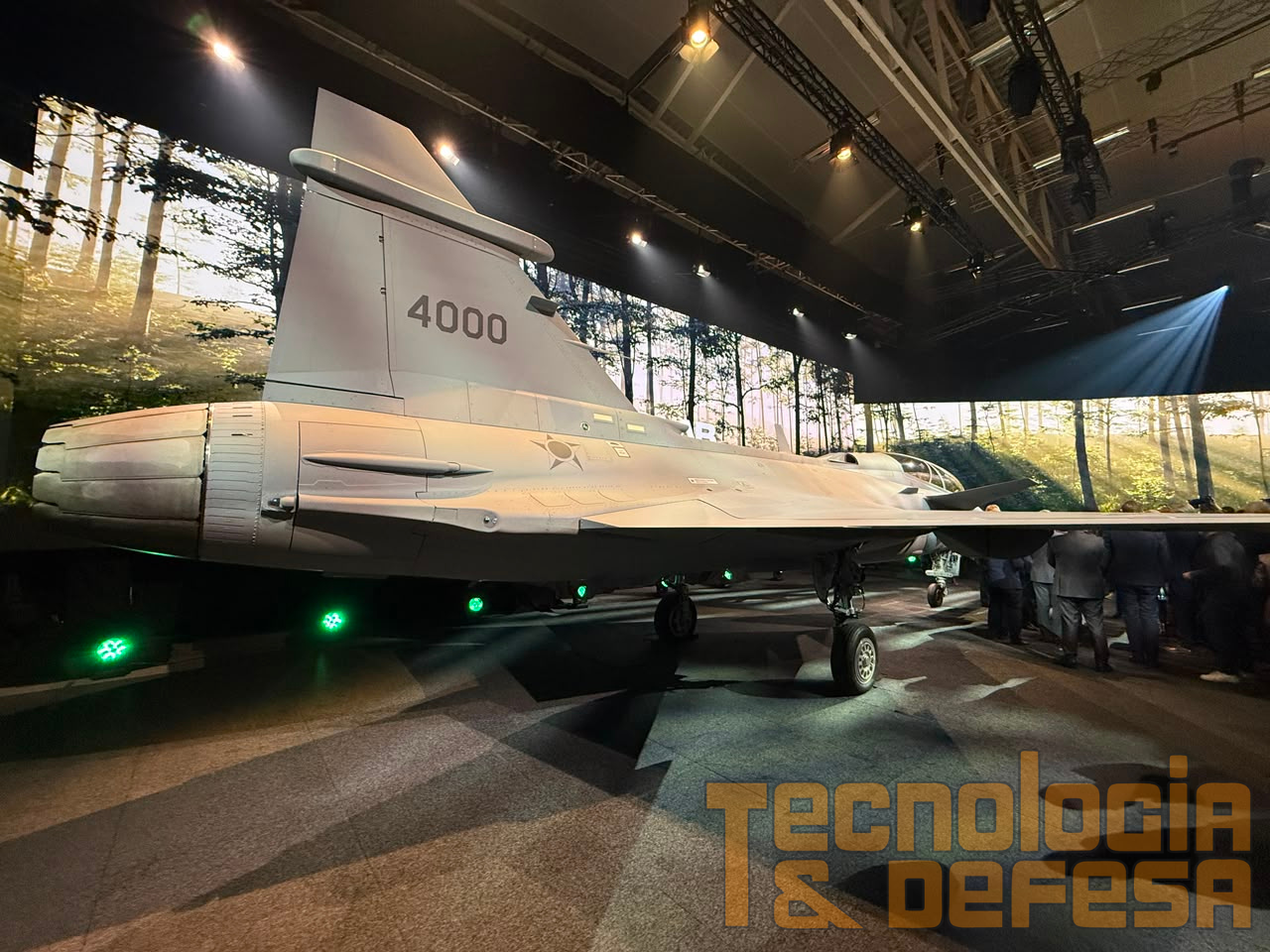 Primeiro F-39F da Força Aérea Brasileira (João Paulo Moralez/T&D)