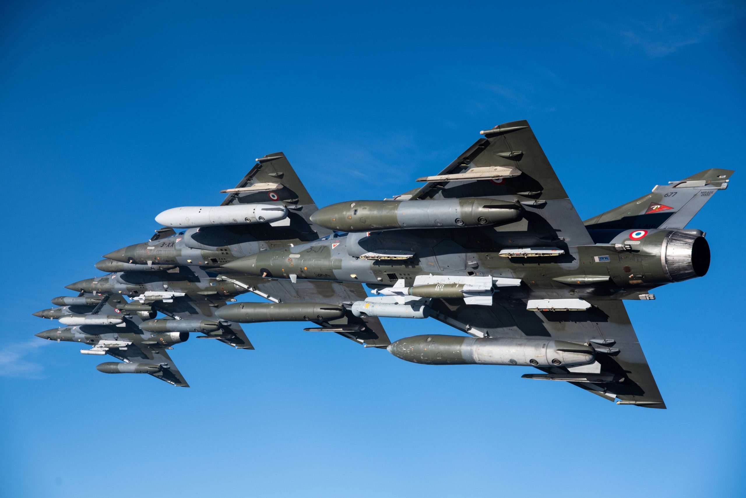 Programa RMV entregou 52 caças Dassault Mirage 2000D modernizados. (DGA/Divulgação)